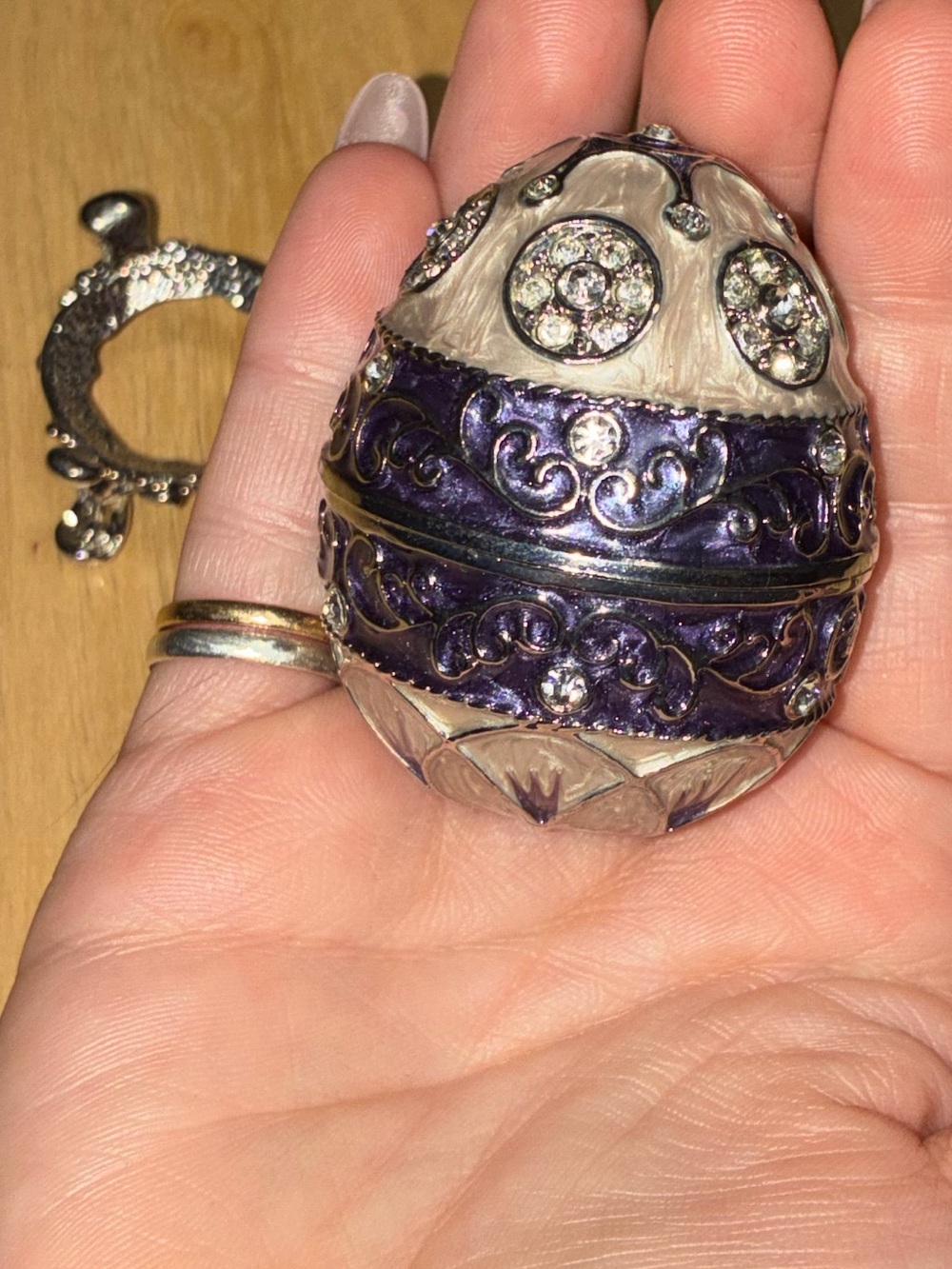 Vintage-Style Purple & Gold Fabergé Egg Trinket Box with Stand - Picture 3 of 5